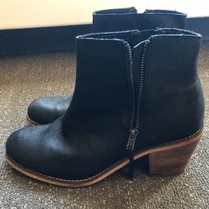 Like new Sole Society black booties